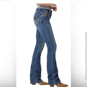 WRANGLER RETRO MAE BOOTCUT FAYE‎ midrise medium wash JEANS size 27x36 new